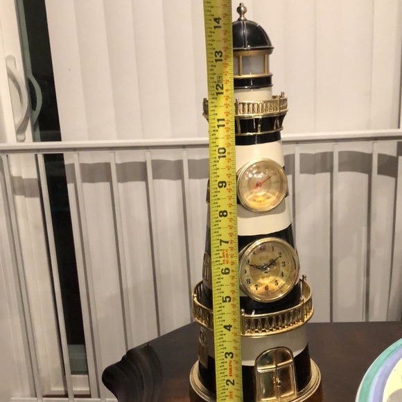 Vintage Lighthouse Clock with music box and thermometer - Picture 13 of 15